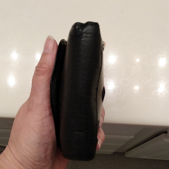 Fossil Elegant Compact Black Genuine Leather Wallet Kisslock Coin Purse - Picture 14 of 16